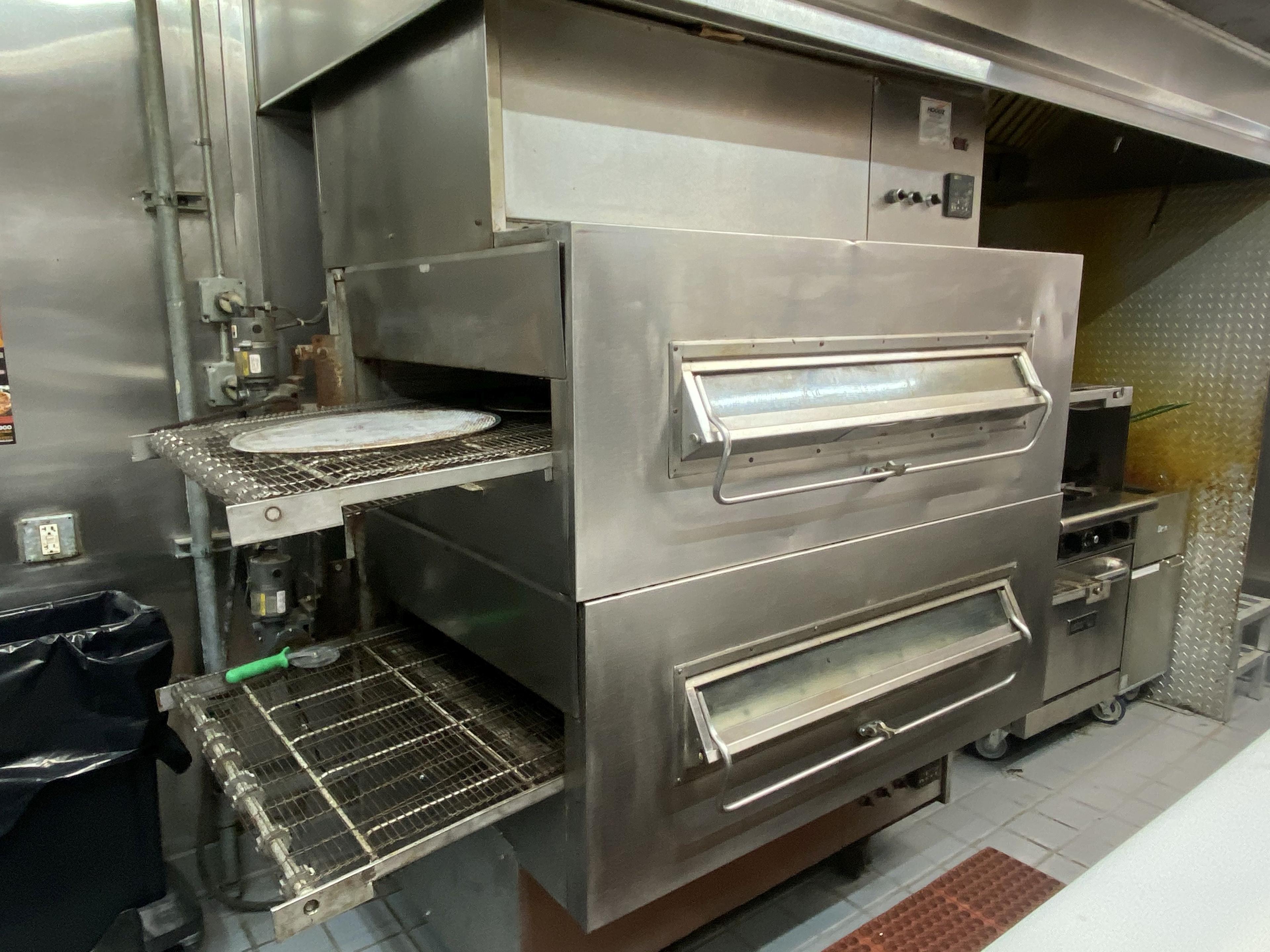 Double Stack Middleby Marshall PS360 Nat. Gas Pizza Conveyor Ovens