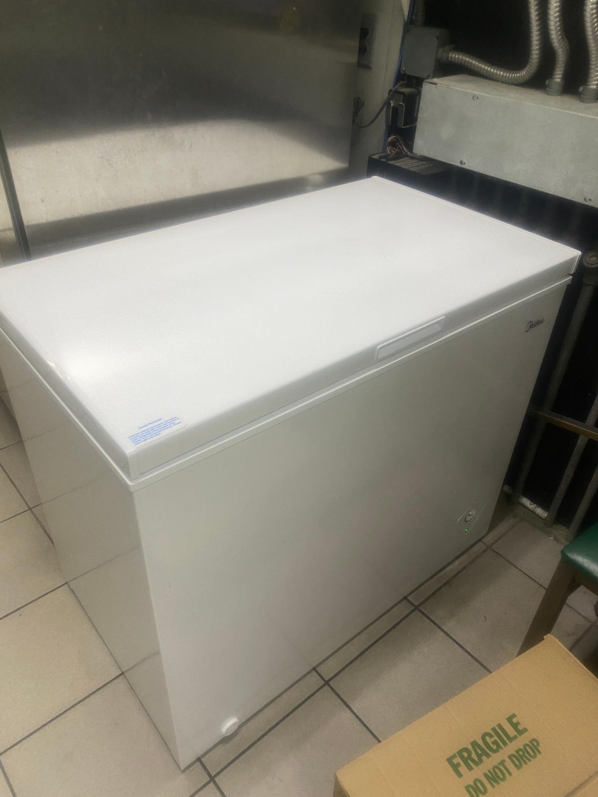 48" Chest Freezer