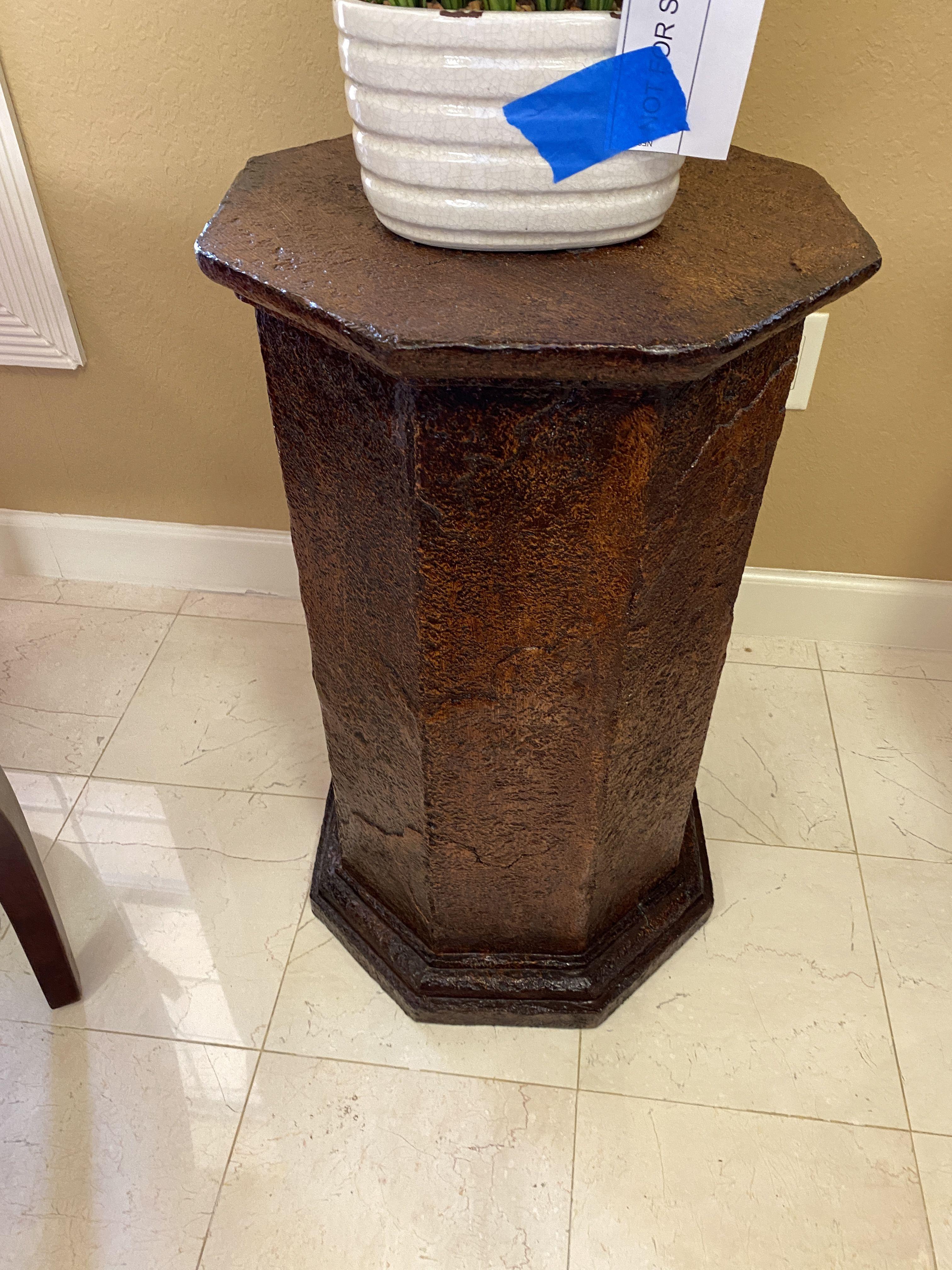 28" Column Table/Plant Stand