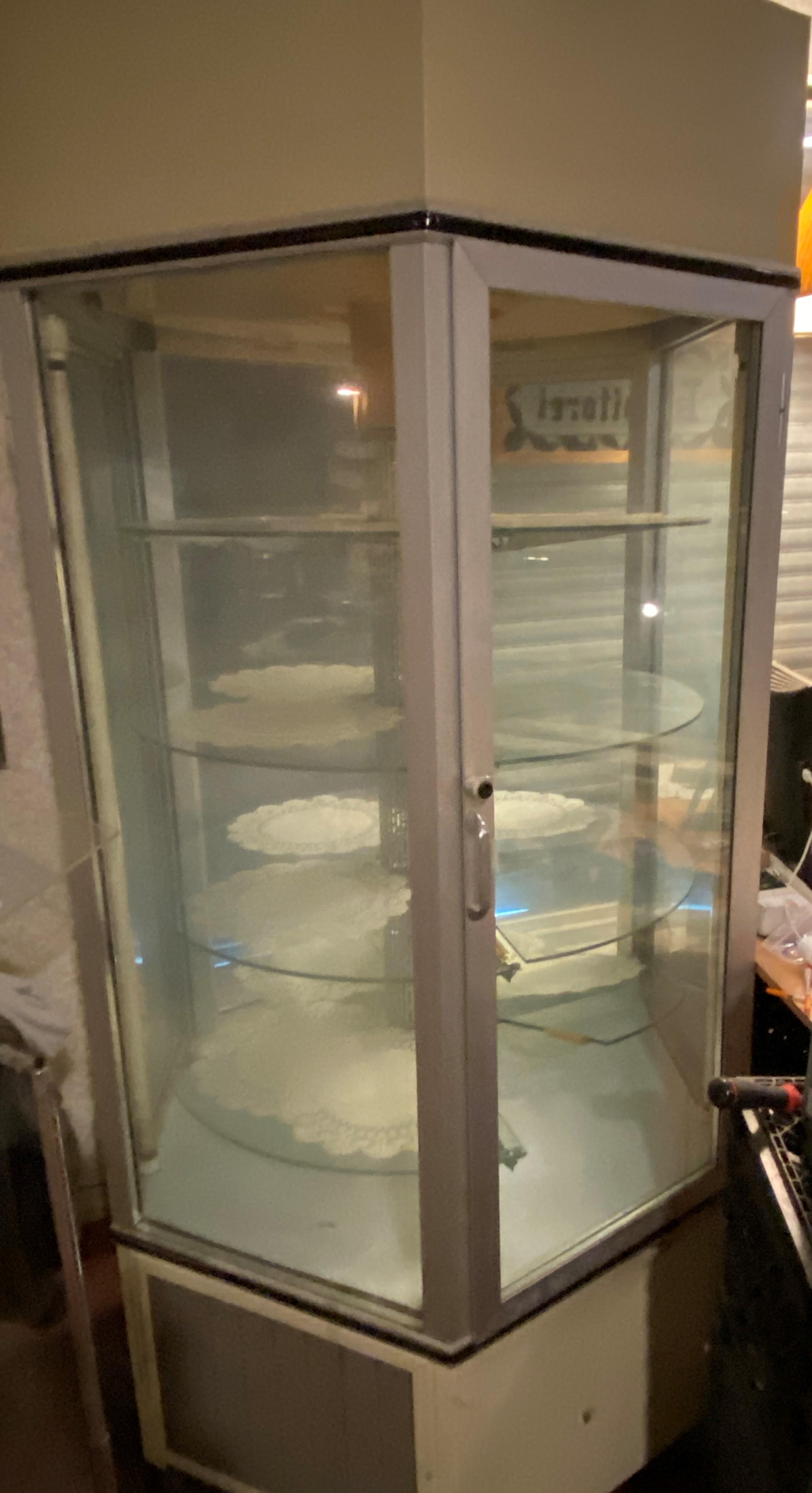 Traulsen Revolving Refrigerated Display Case