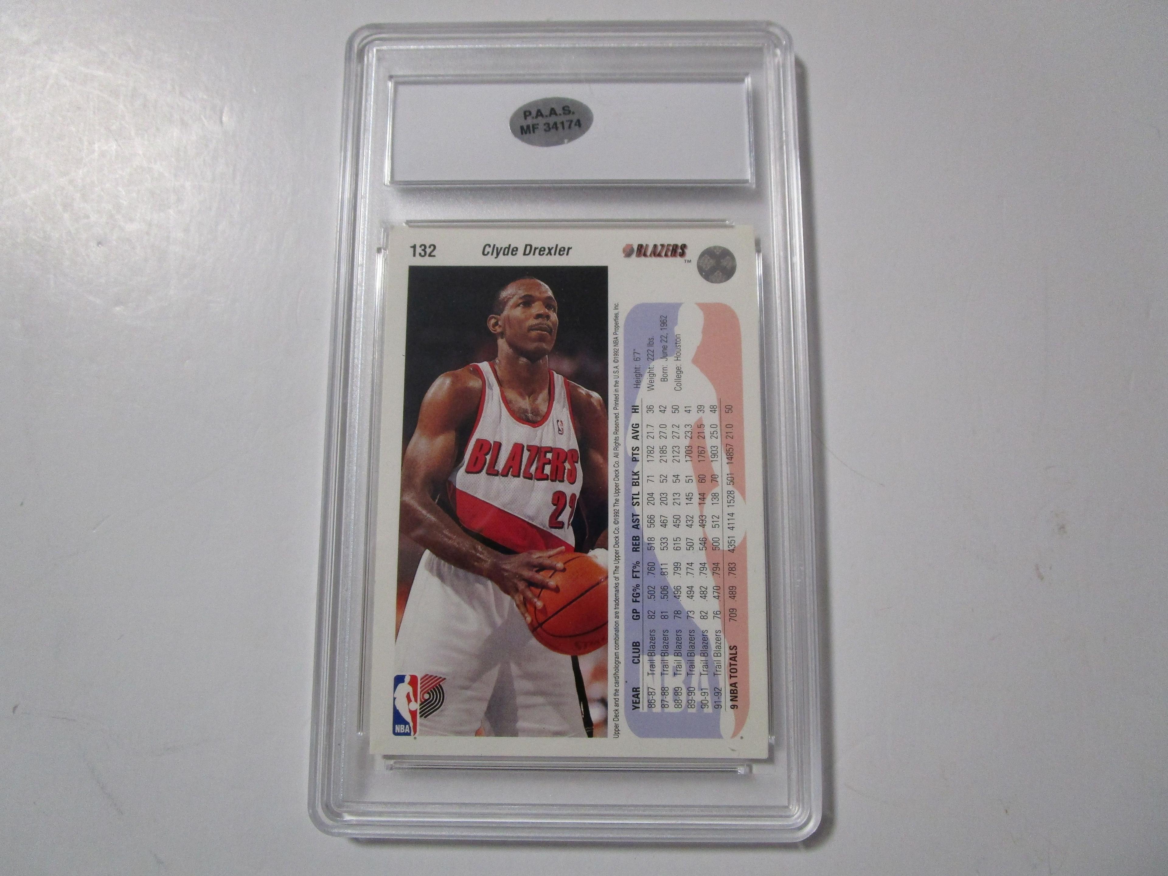 Clyde Drexler of the Portland Trailblazer signed autographed sports card slabbed PAAS COA 174