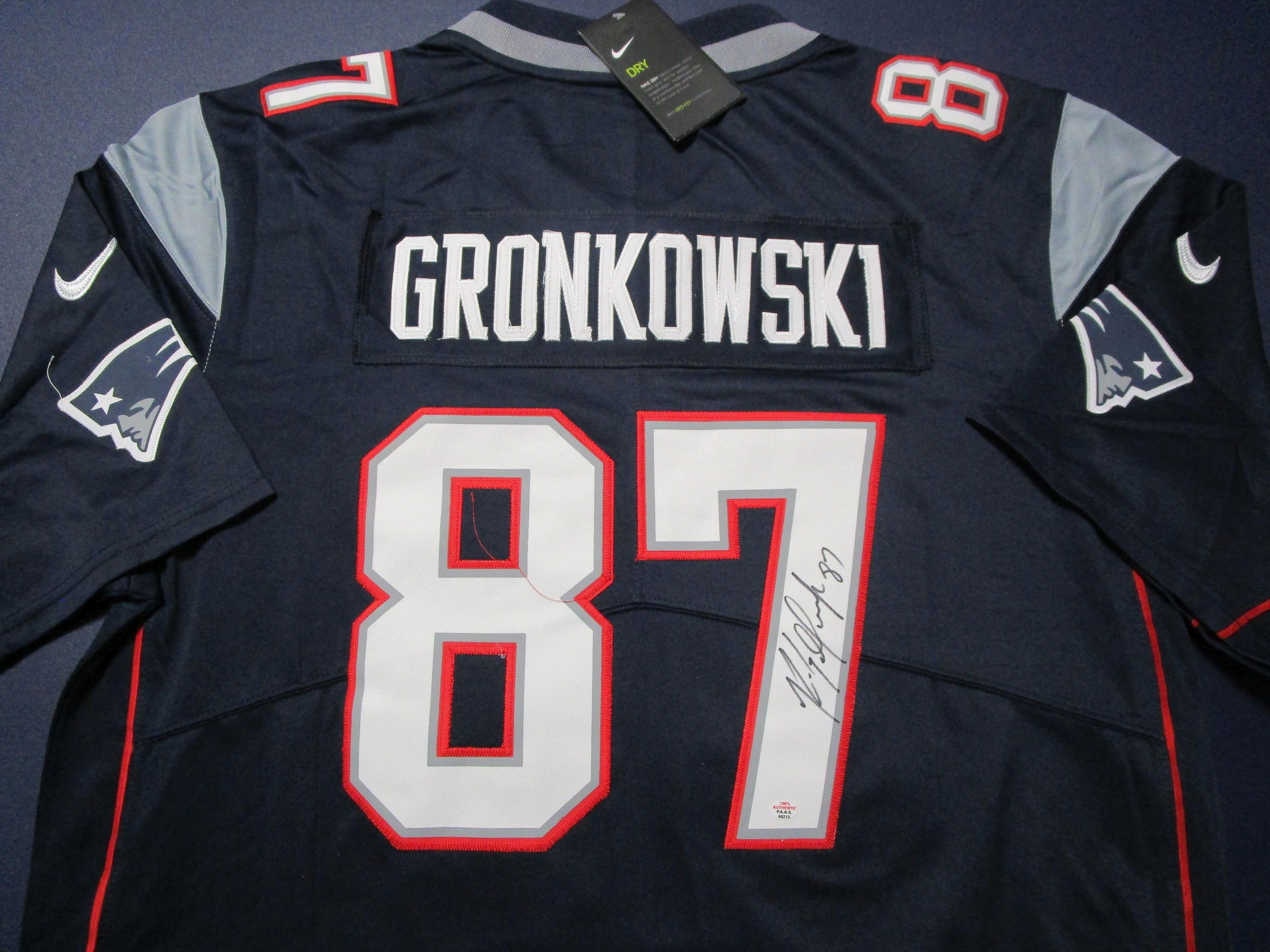 Rob Gronkowski of the New England Patriots signed autographed football jersey PAAS COA 213