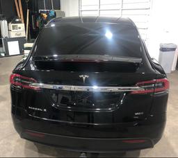 Tesla 2017 Model "X"