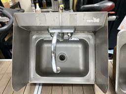 Wall Mount Hand Sink with Side and Bsack Splash