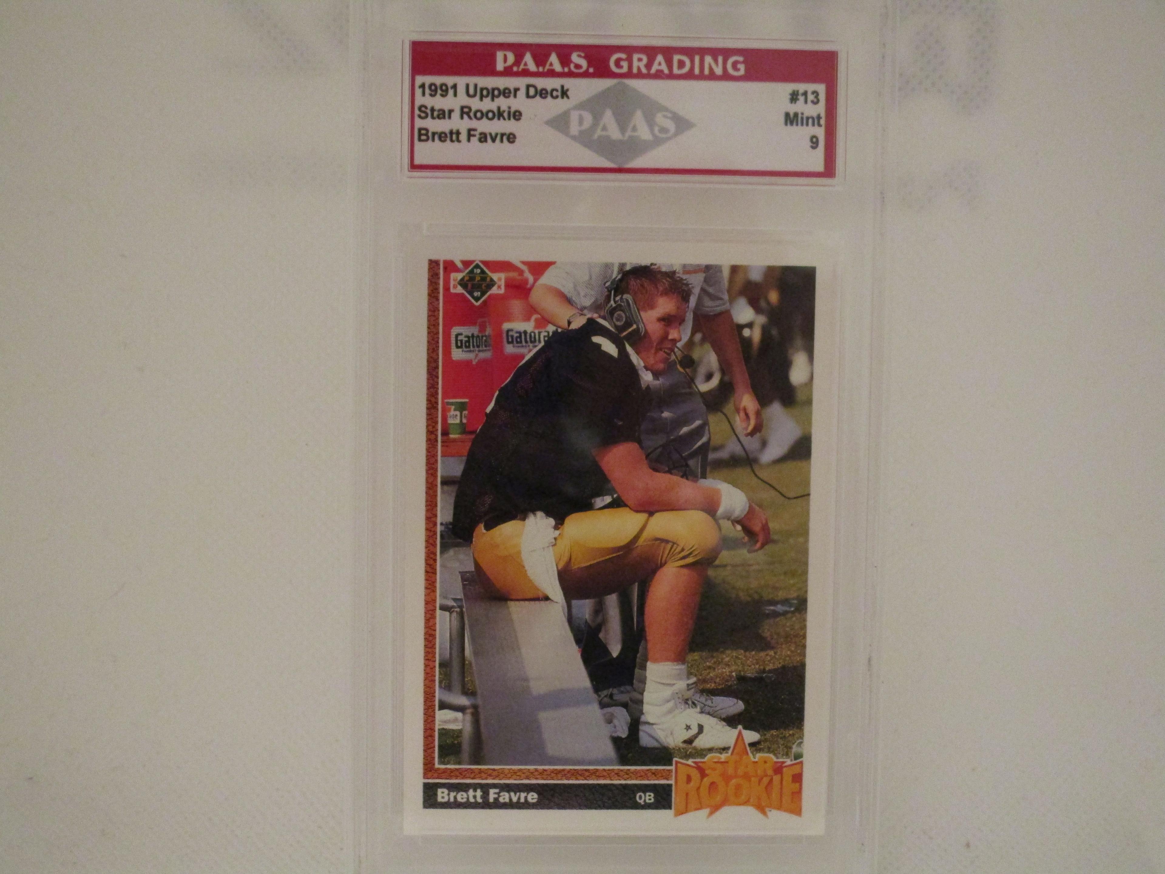 Brett Favre Atlanta Falcons 1991 Upper Deck ROOKIE #13 PAAS graded Mint 9