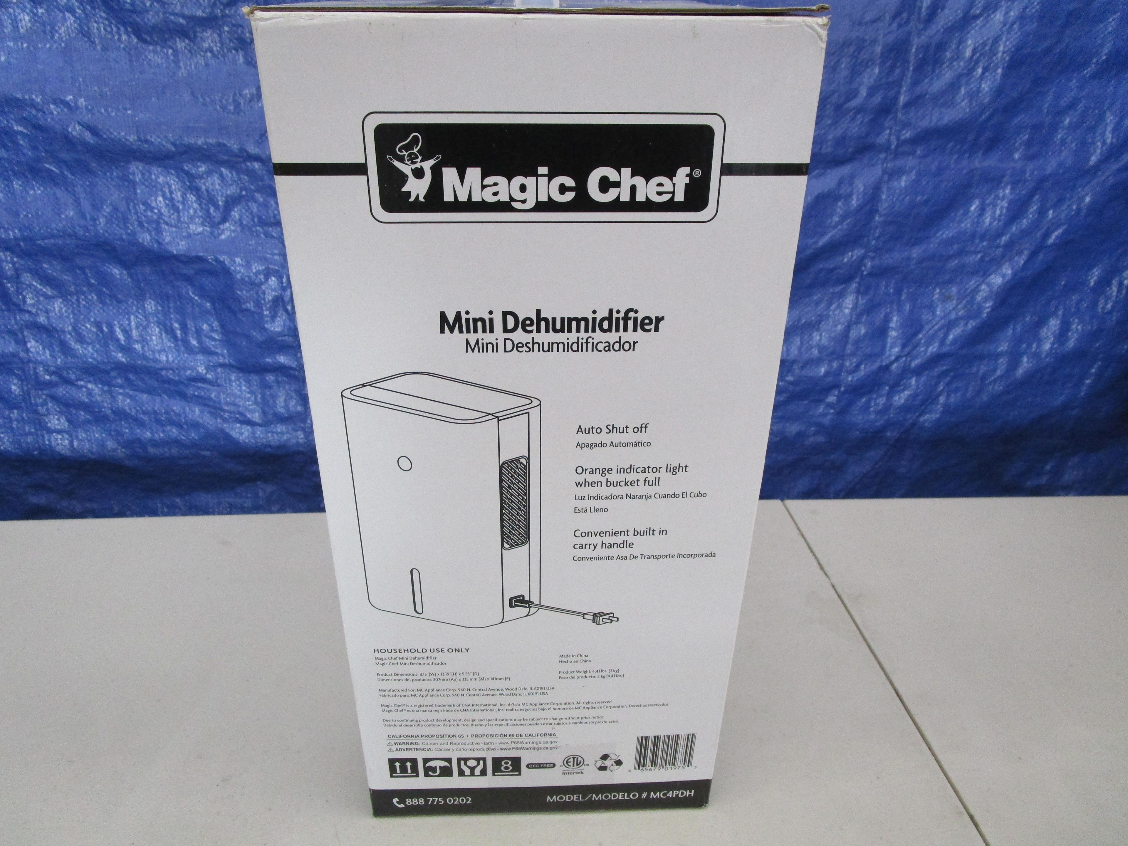 Magic Chef Mini Dehumidifier Auto Shut Off / Built in Carry Handle / Orange Full Bucket Light (NEW)