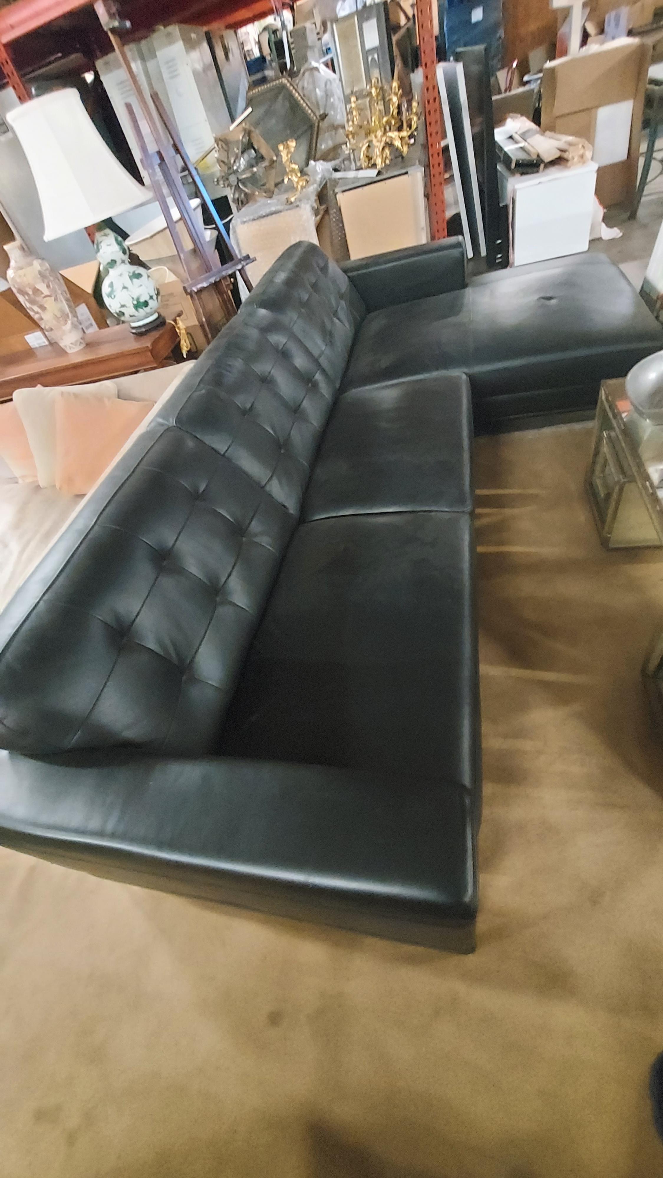 115" x 66" Contemporary Leather Corner Sofa With Chaise