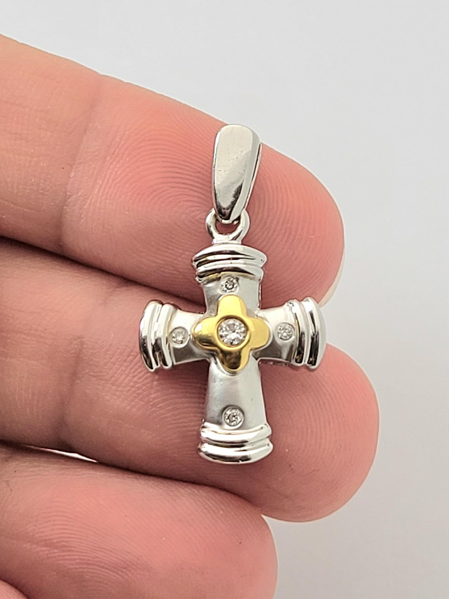 1 1/4" Genuine 18k White Gold 5 Diamonds Cross