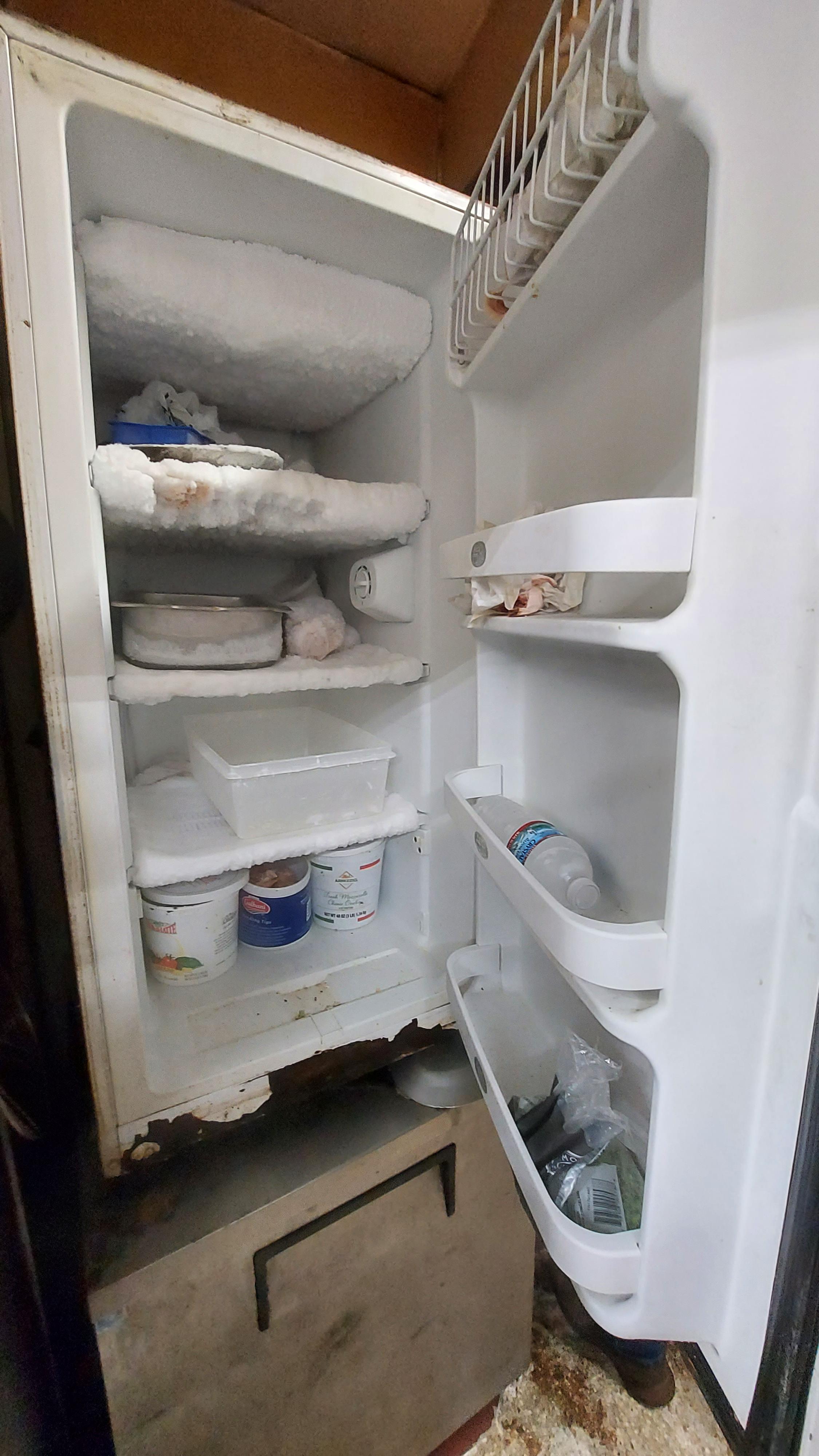 24" Apartment Size Freezer