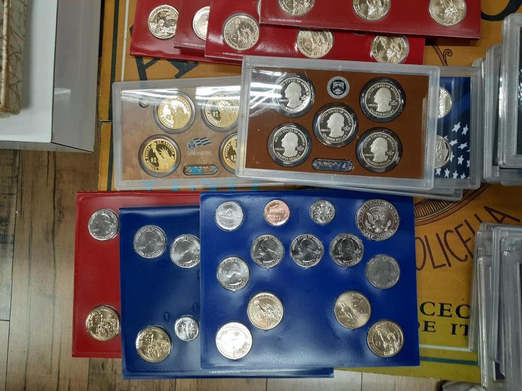 45 United States Proofs sets and more