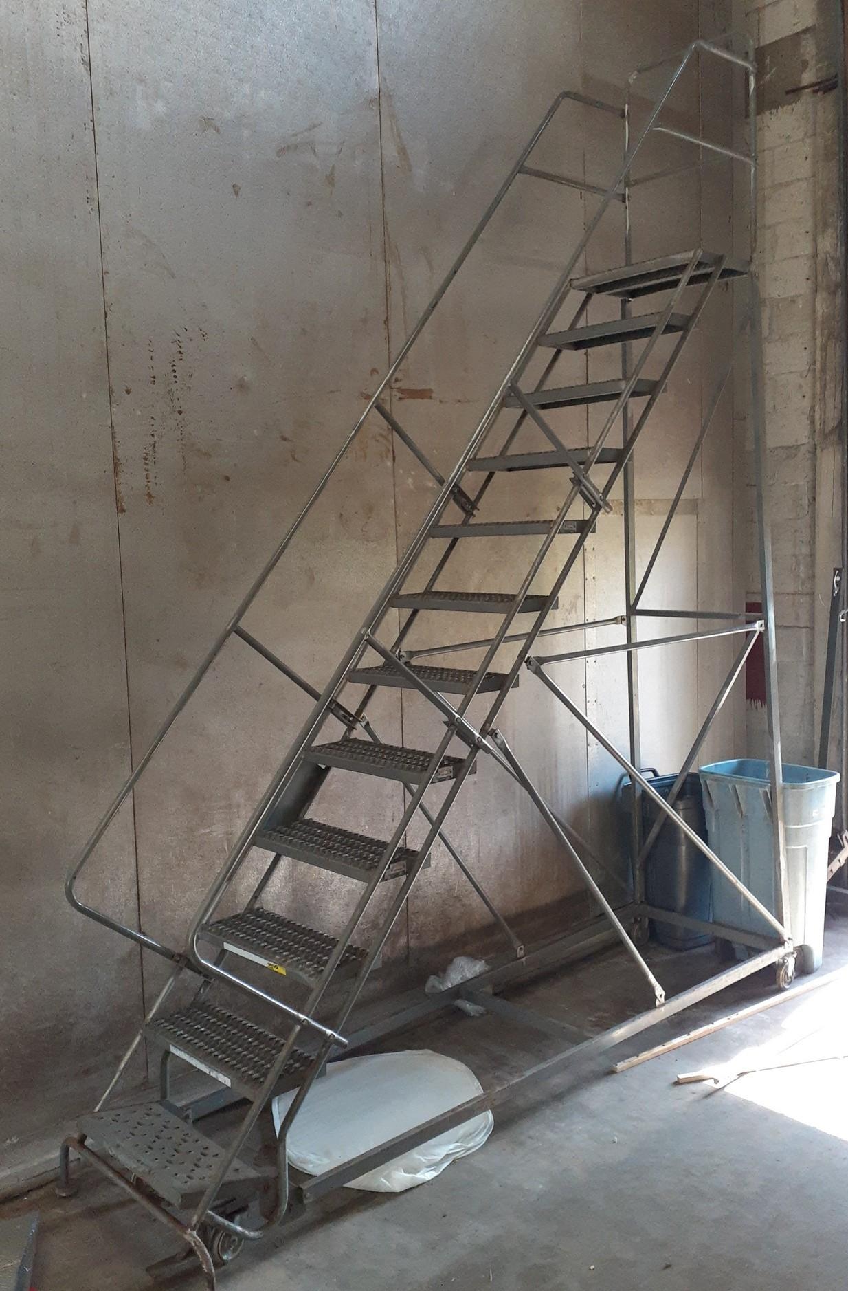 Portable Warehouse Metal Stairs