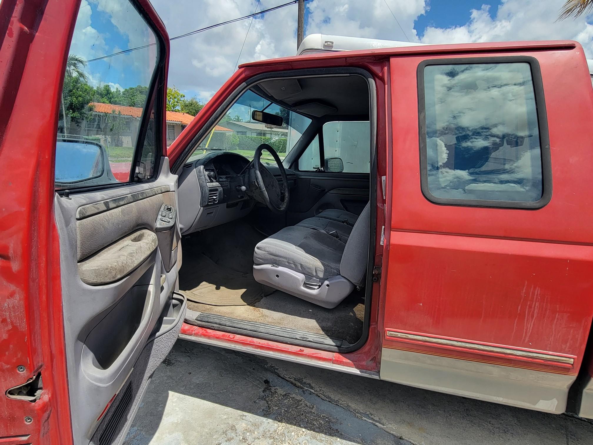 1995 Ford f150 Ext Cab 85k Miles 4 X 4 Police Confiscated