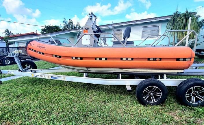 2001 SAFE BOATS 17' Aluminum Center Console Rescue Boat