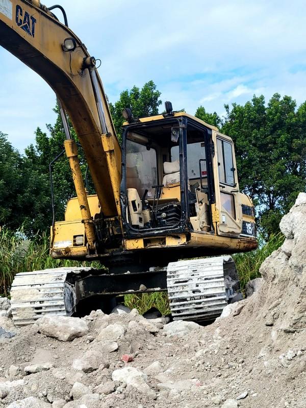 Caterpillar Model 315L 315 Large Excavator Construction Runs