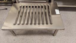 30" S/S Dunnage Rack