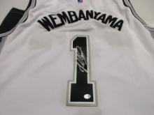 Victor Wembanyama of the San Antonio Spurs signed autographed basketball jersey PAAS COA 386