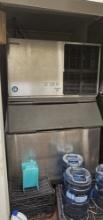 Hoshizaki Air Cooled Ice Machine with 550Lb Bin (condenser in ceiling)