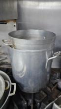 Large Aluminum Pots