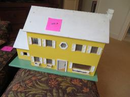 Vintage wooden doll house -electrified not working - 24 x 17 x 11