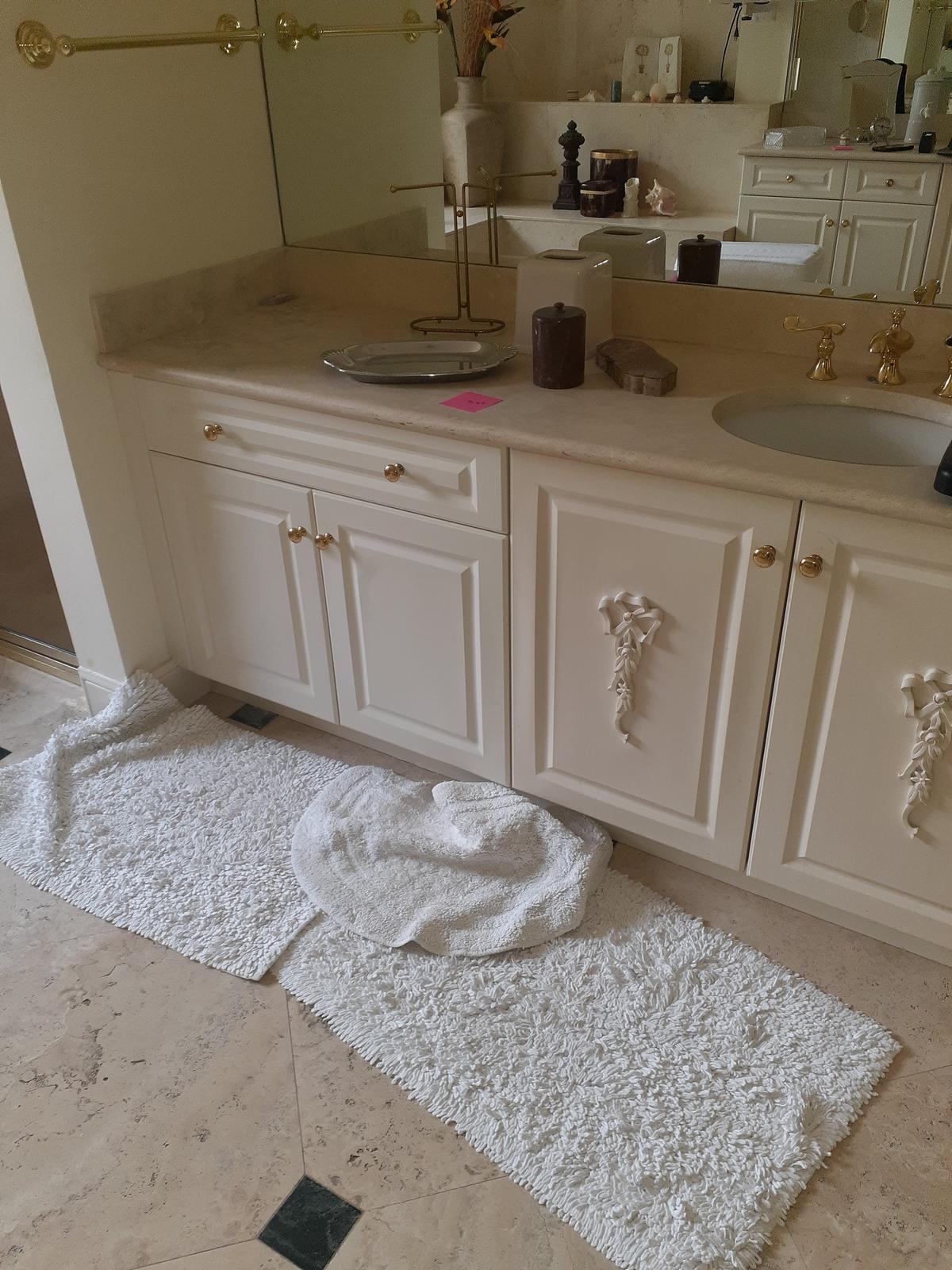 Bathroom DÃ©cor and rugs