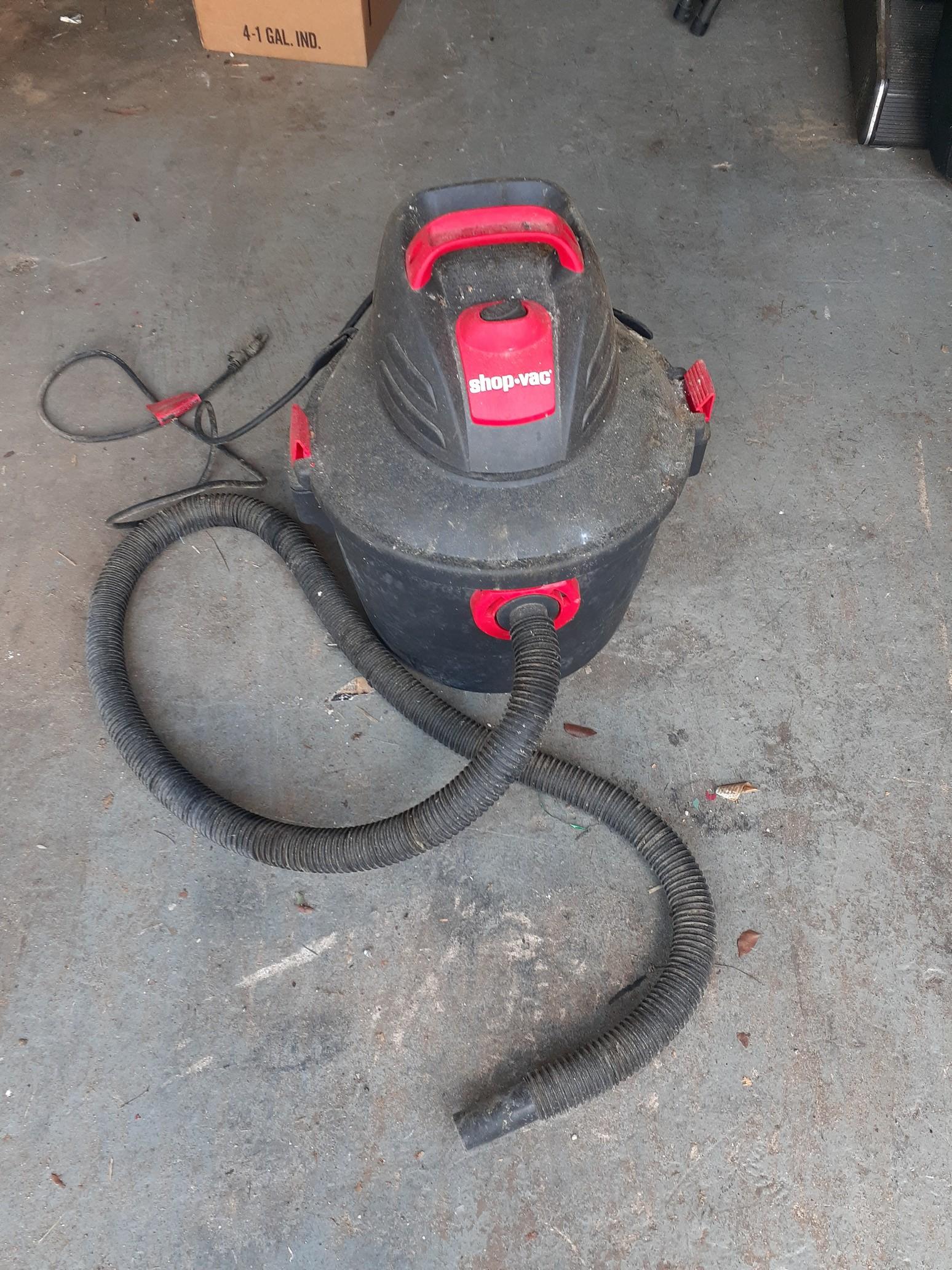 Shop-Vac 6 Gallon Vacuum