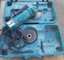 Makita 4" Disc Griner - with case and contents -N9514B
