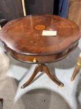 Telephone Table in Walnut - 18 x 18 x 29 in - Classic styling - : Estimated Auctio Price $125.00 - $