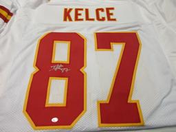 Travis Kelce of the Kansas City Chiefs signed autographed football jersey PAAS COA 815