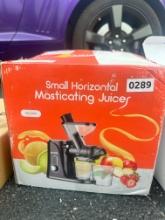 Small Horizontal Mastication Juicer