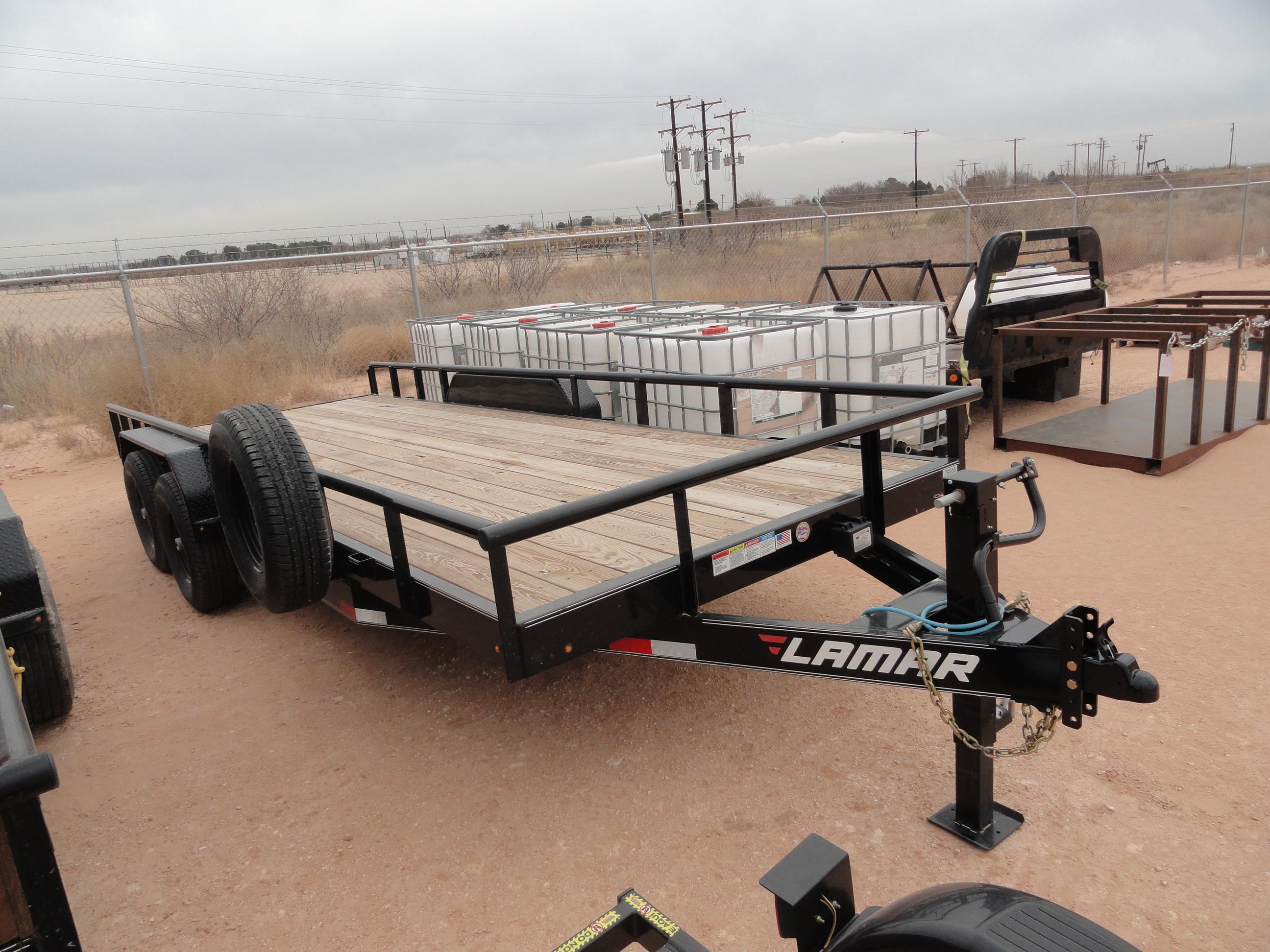 2019 LAMAR 20' PIPE TOP TANDEM AXLE UTILITY TRAILER, VIN # 5RVU62023KPO79855