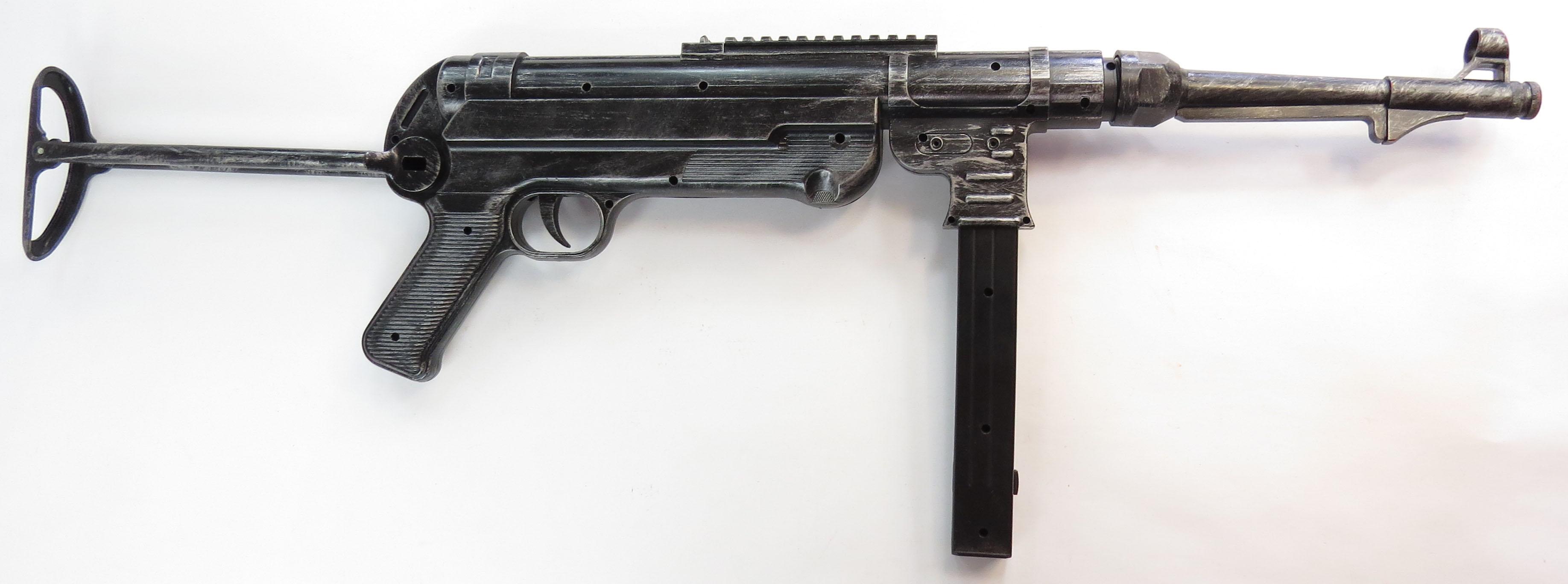 A PROP MP40 MACHINE PISTOL