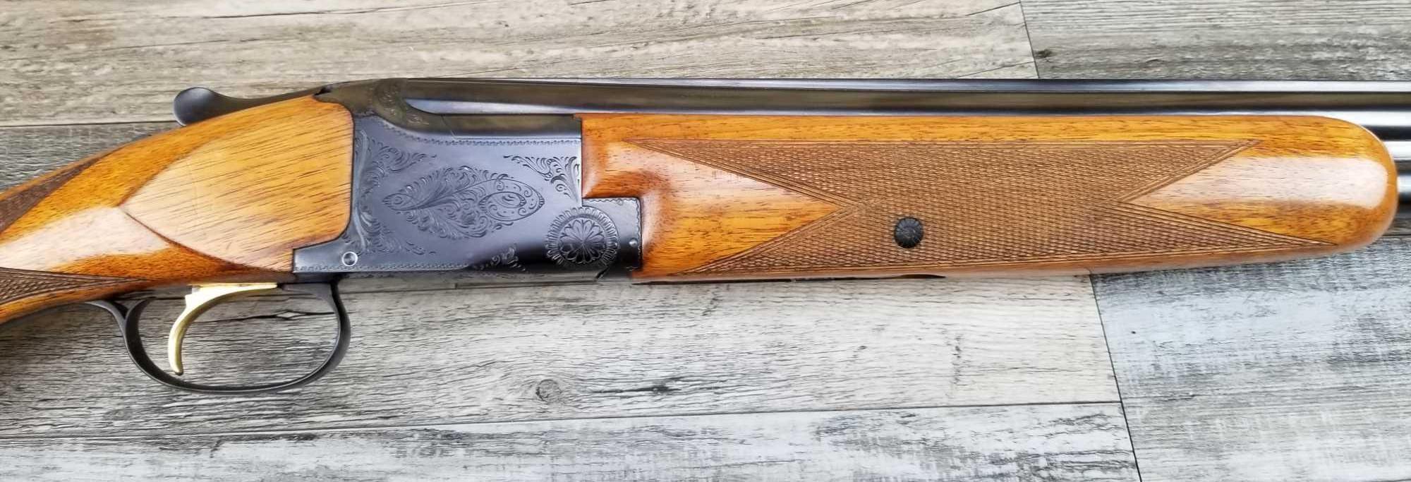 BROWNING MODEL SUPER POSED