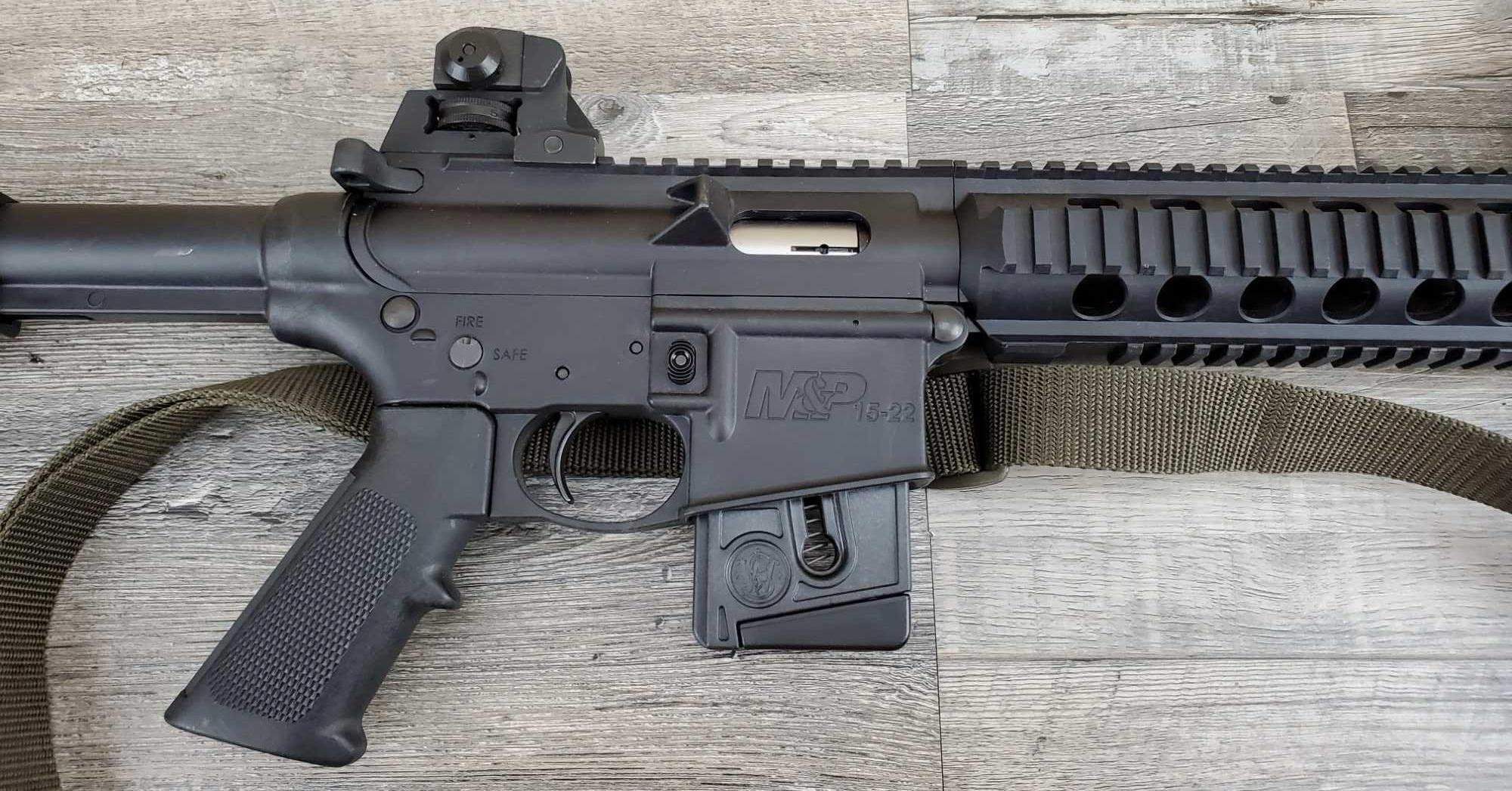 SMITH & WESSON MODEL M&P 15-22