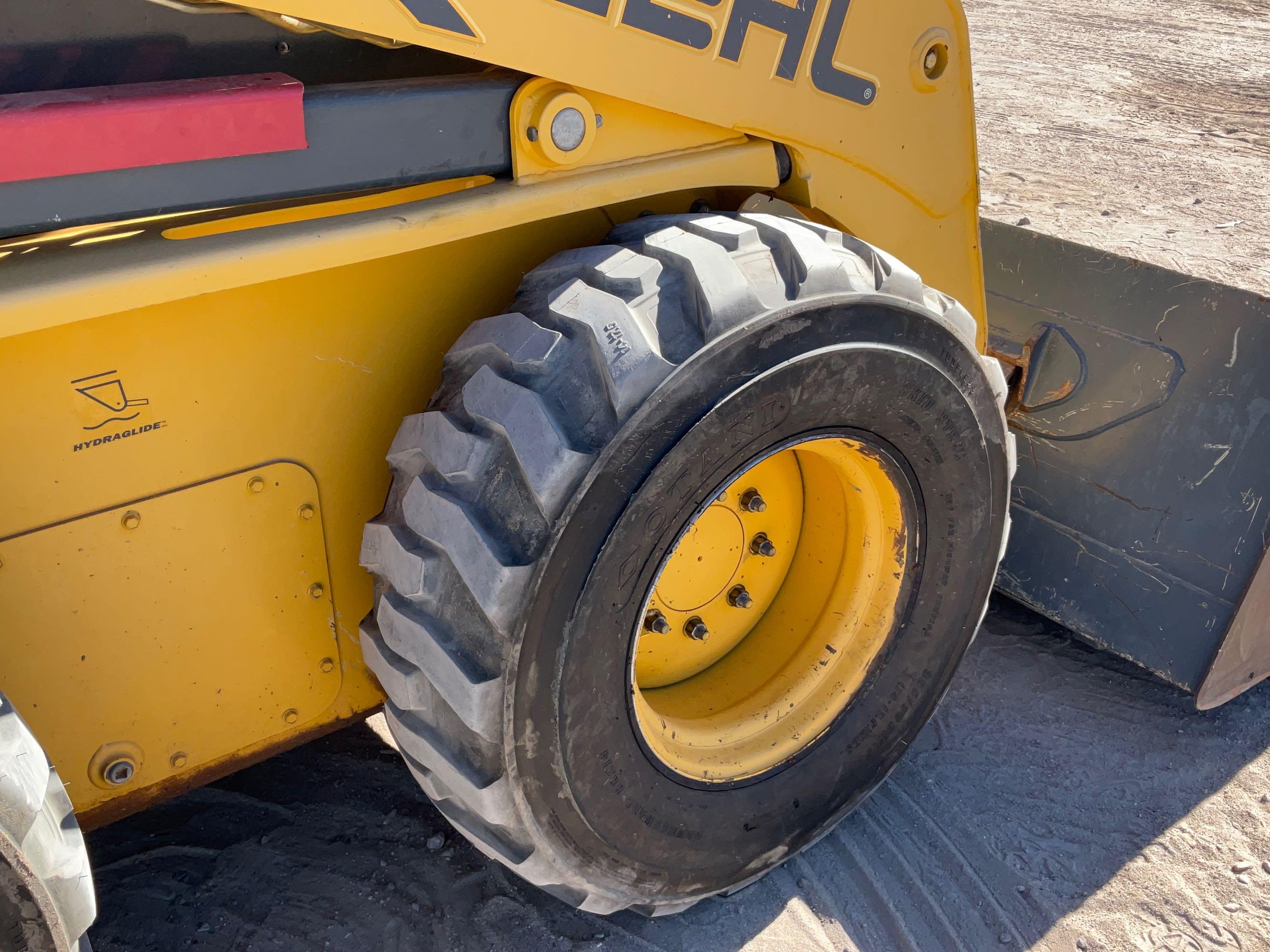 2013 Gehl V330 2 Spd Skid Steer Loader