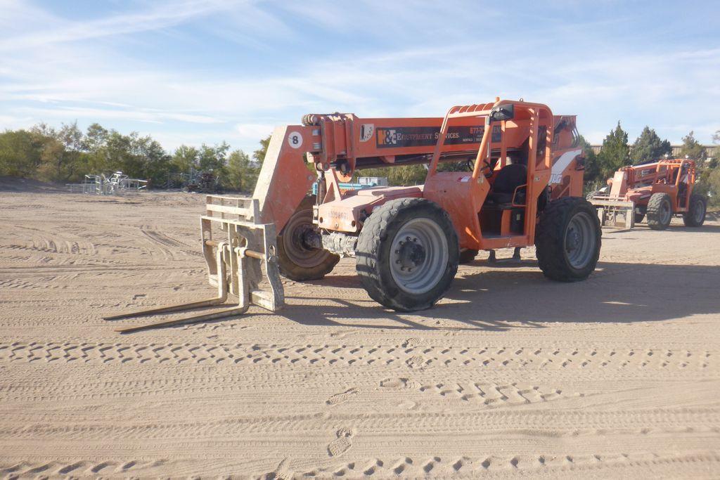 2012 Skytrak 8042 4x4x4 8000lb Telescopic Forklift