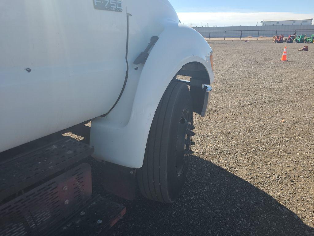 2013 Ford F750 S/A Dump Truck