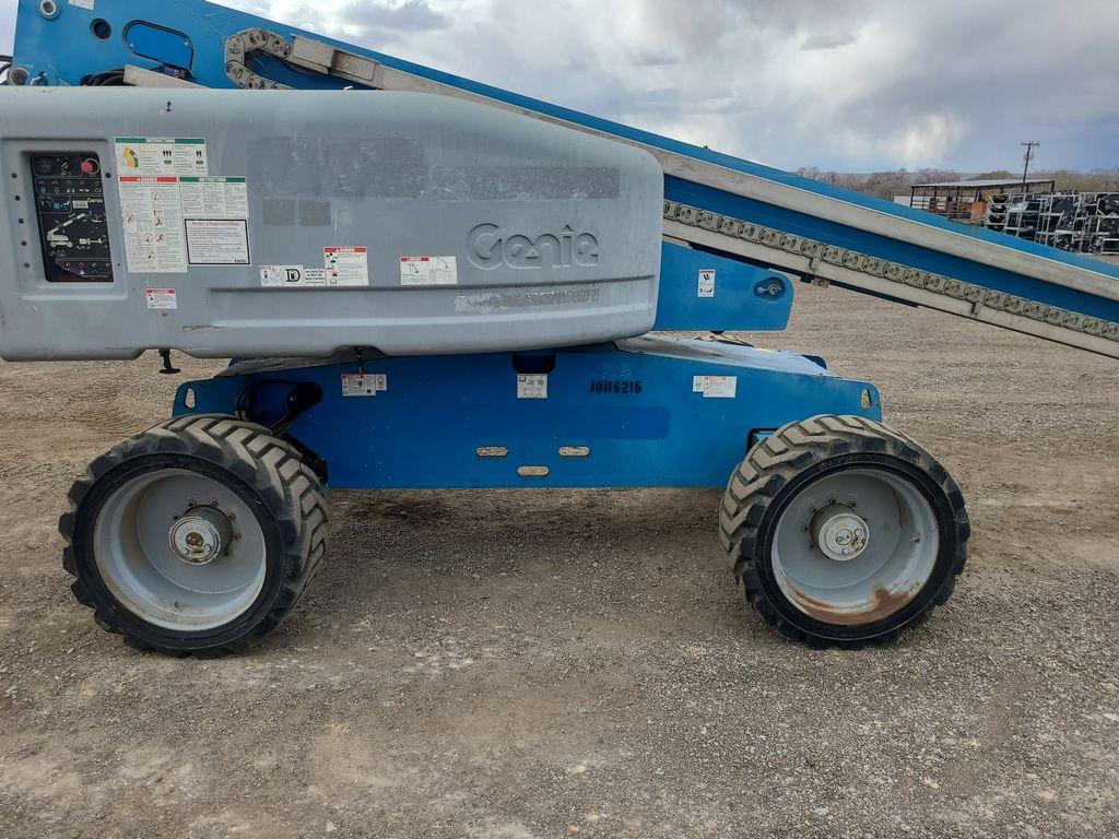 2013 Genie S-60X 60ft Boomlift