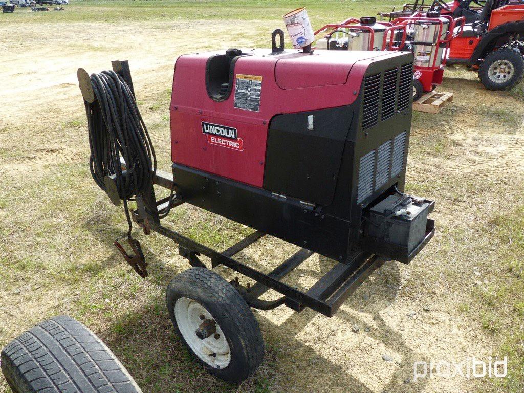 Lincoln Ranger 250 Welder, Onan Gas Engine, 157 Hrs, Trailer Mounted, S/n U1010622480