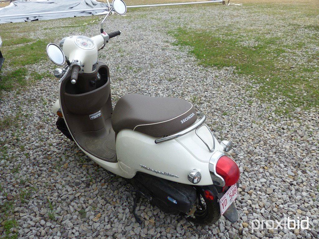 2013 Honda Metropolitan Nch50, Gas Powered Moped