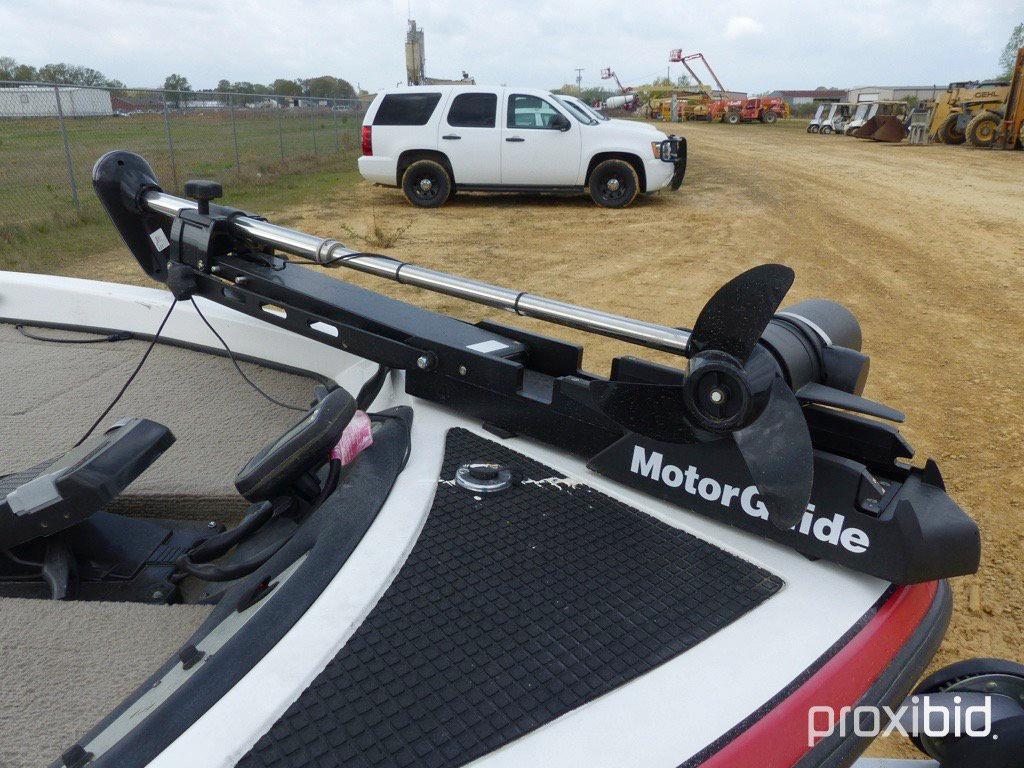 2004 18ft. Nx882 Nitro Bass Boat, Mercury Nitro 150 Xrg, Trolling Motor, Live Wells W/fold Away Tong