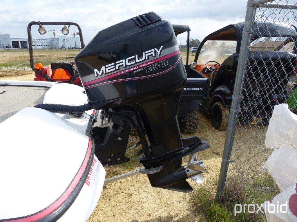 2004 18ft. Nx882 Nitro Bass Boat, Mercury Nitro 150 Xrg, Trolling Motor, Live Wells W/fold Away Tong