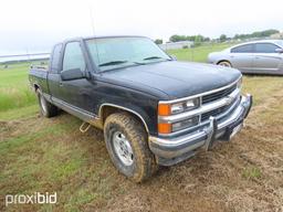 1995 Chvrolet Silverado Z71 Extenda Cab, 4x4, 209454 miles showing Vin 1880