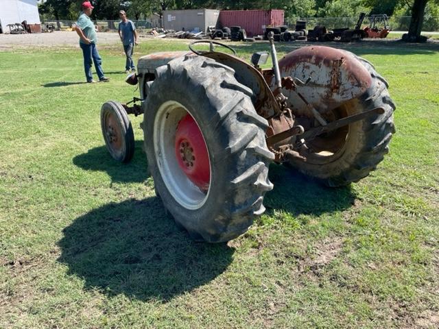 Ferguson Tractor Gas Engine, PTO, 3 Point Hitch no toplink