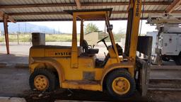 1990 Hyster H130F 13000LB Forklift