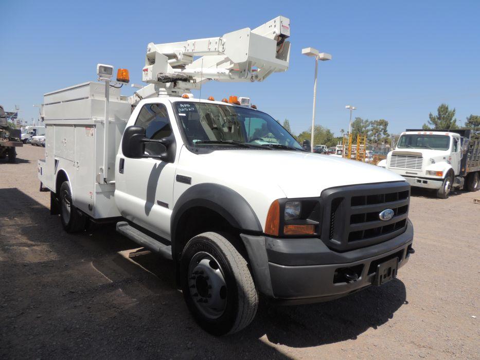 2007 Ford F550 37' Bucket Truck