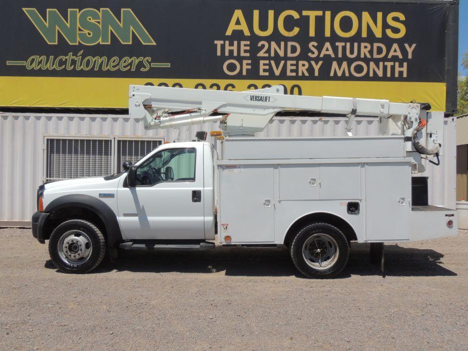 2007 Ford F550 37' Bucket Truck