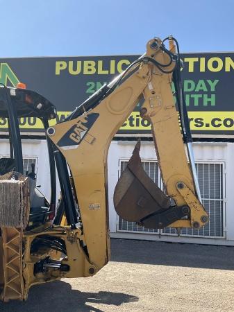 Caterpillar 420E Backhoe Loader