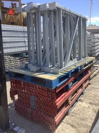 PALLET RACKING UPRIGHTS AND ARMS