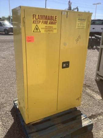 FLAMMABLE STORAGE CABINET