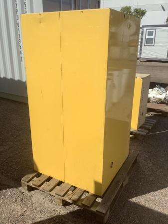 FLAMMABLE STORAGE CABINET